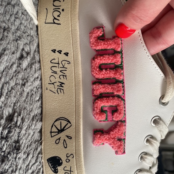 JUICY COUTURE PREPPY PLATFORM SNEAKER SHOE, GENTLY USED, SIZE 9 fits like an 8.5 - Picture 6 of 7